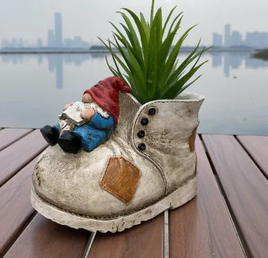 Sleeping Gnome Resin Flower Pot Decoration (Single Piece)