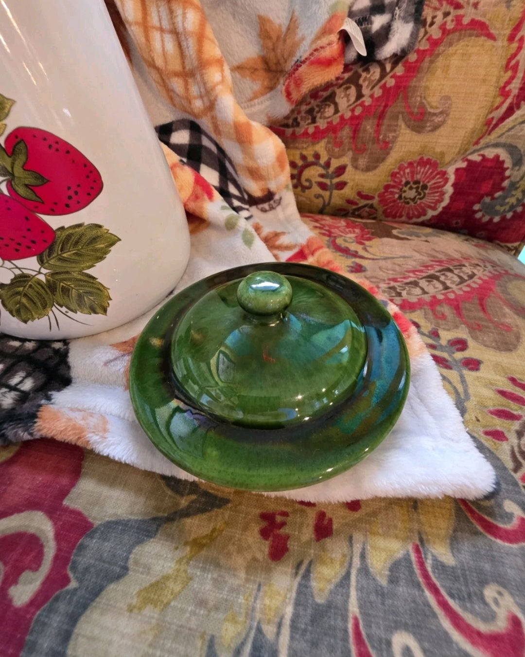 VTG McCoy USA Strawberry Fields Country L Crock Cookie Jar Utensil Holder w/Lid