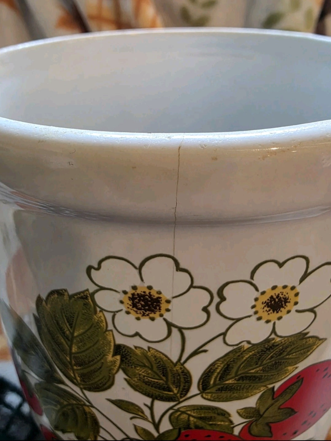 VTG McCoy USA Strawberry Fields Country L Crock Cookie Jar Utensil Holder w/Lid